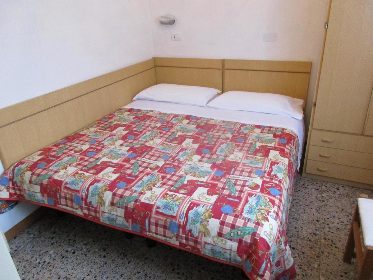 Hotel Pensione Ornella Cesenatico Exterior foto